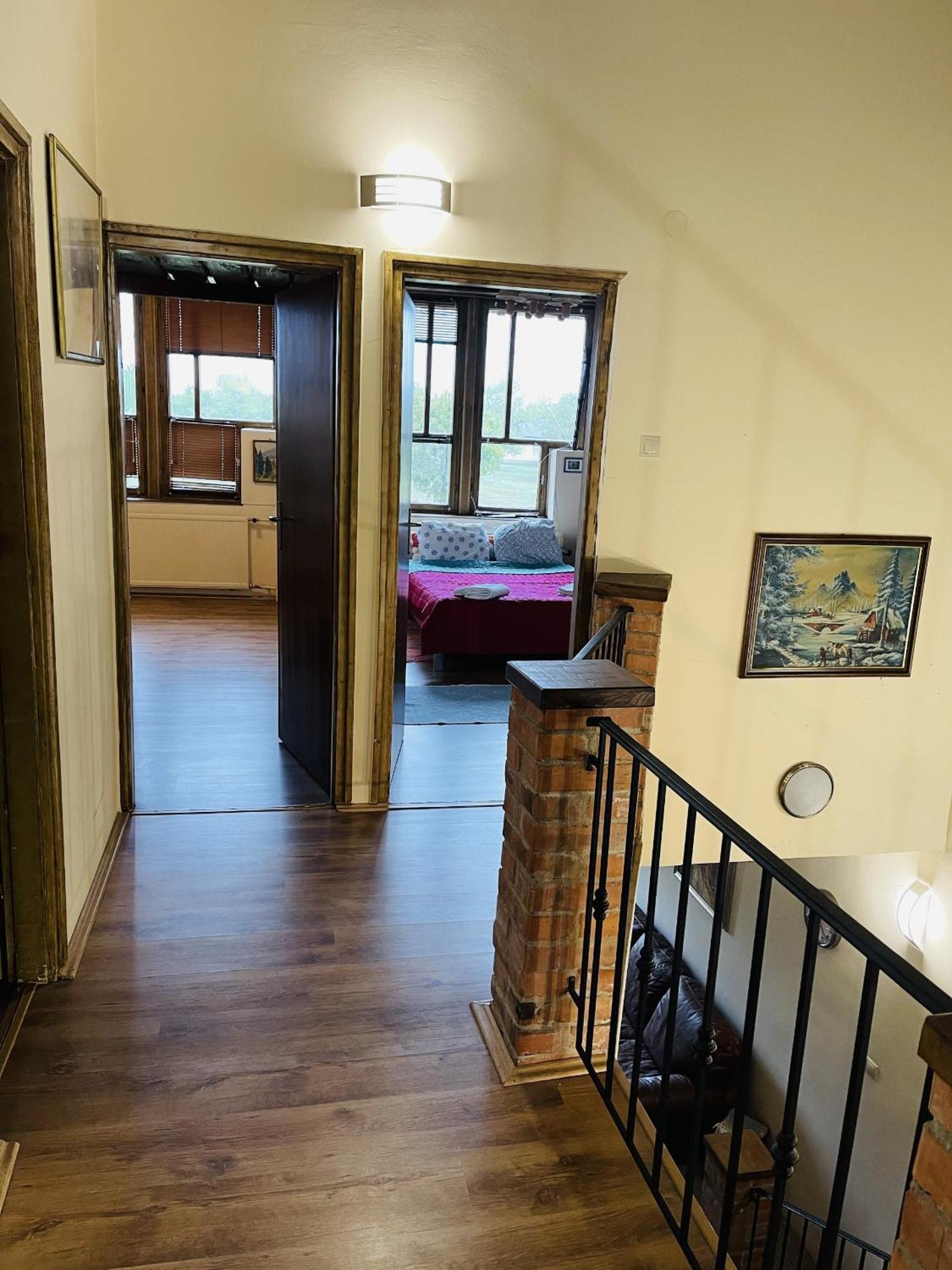 Greenpark Garden Villa Family Apartments Near Tokaj เซเรนช์ ภายนอก รูปภาพ