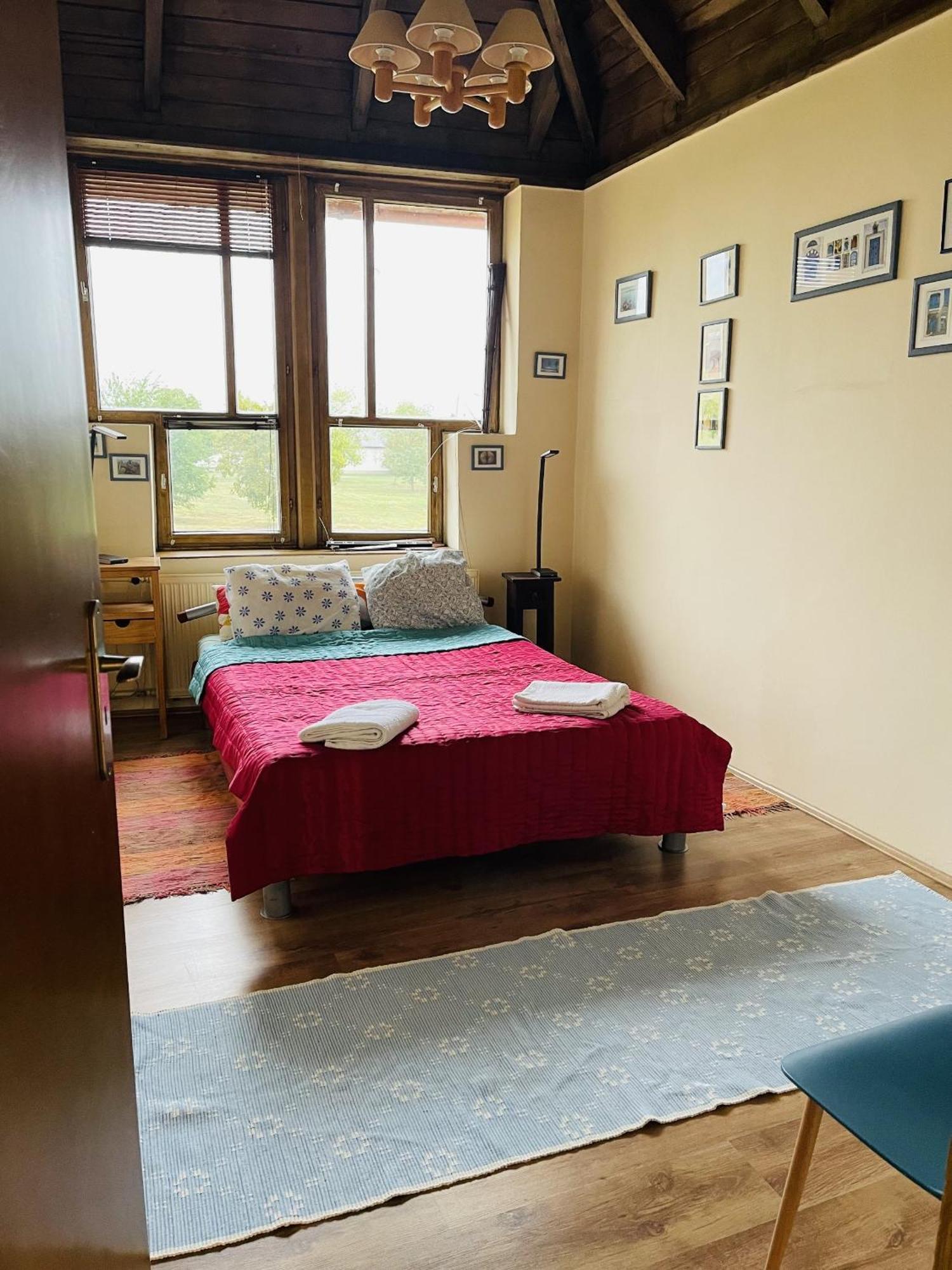 Greenpark Garden Villa Family Apartments Near Tokaj เซเรนช์ ภายนอก รูปภาพ
